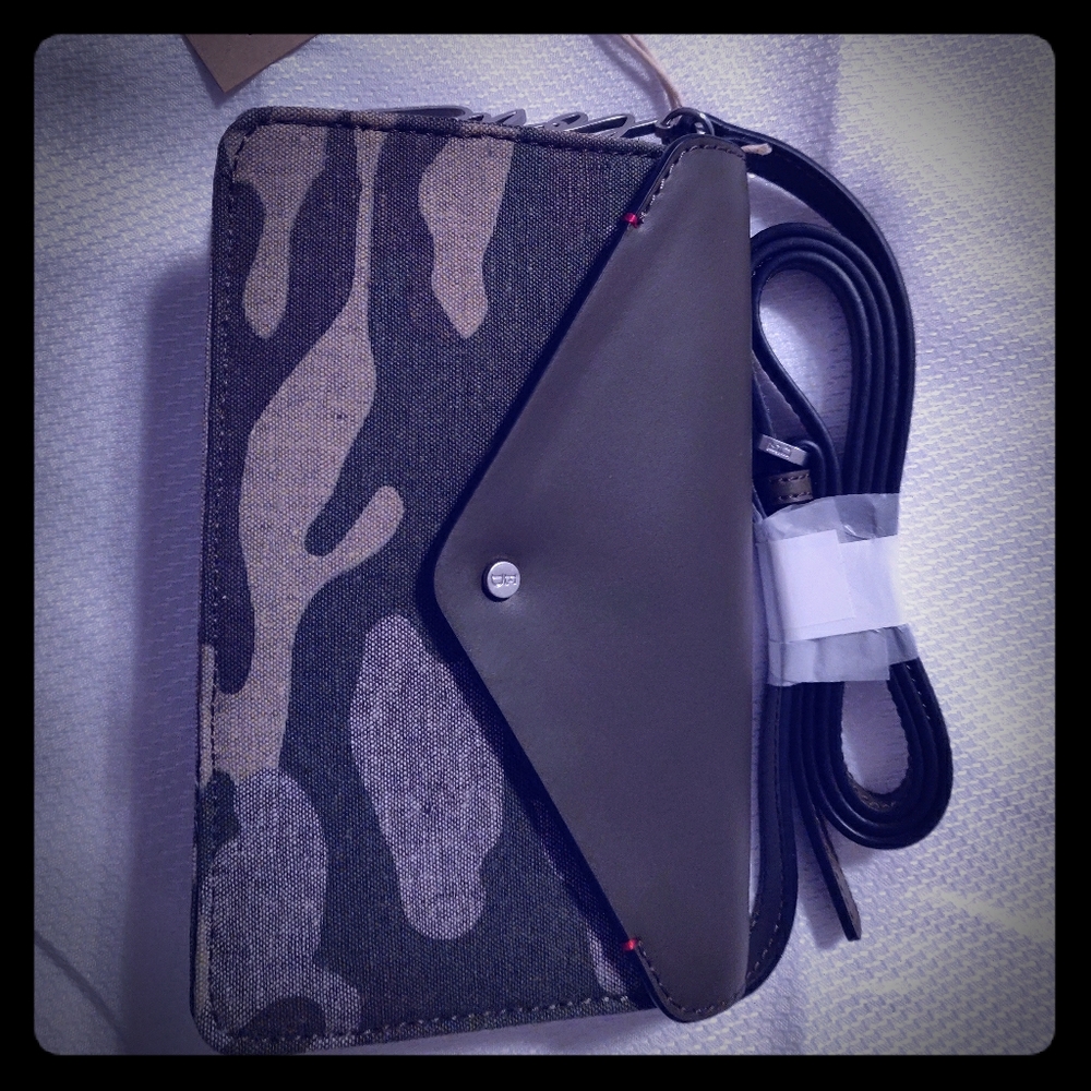 Ellen DeGeneres Lyon Small Crossbody Purse